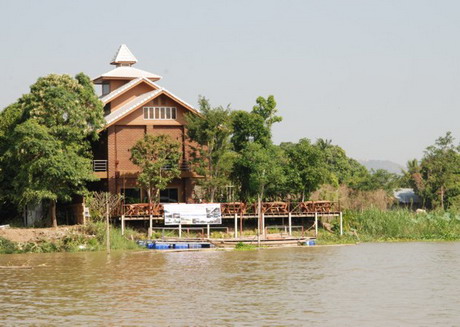 บ้านสุวรรณาการ์เด้น