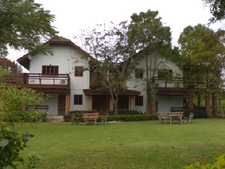 ภูชมจันทร์ รีสอร์ท ภูชมจันทร์ รีสอร์ท