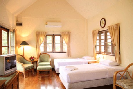 ภูชมจันทร์ รีสอร์ท ภูชมจันทร์ รีสอร์ท