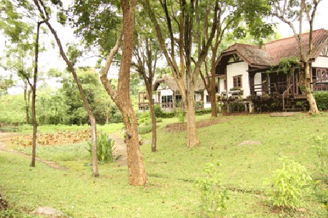 ภูชมจันทร์ รีสอร์ท ภูชมจันทร์ รีสอร์ท