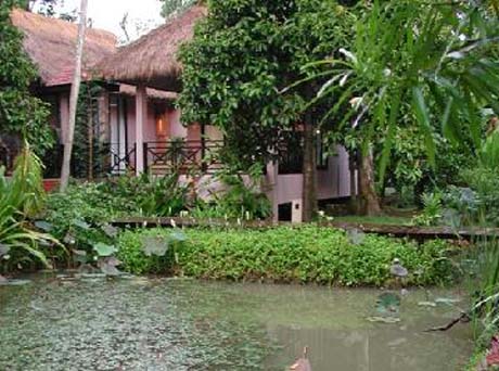 บ้านอิงน้ำ เฮลท์ รีสอร์ท แอนด์ สปา
