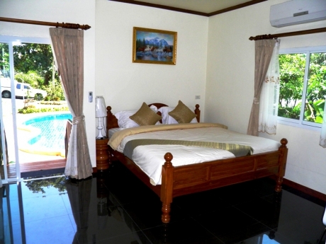 Phuket>>Pennapa Chalet(บ้านคุณเพ็ญ)