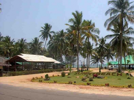 ชุมพรซันนี่บีช : Chumphon Sunny Beach Resort