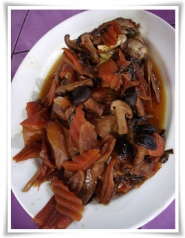 ครัวอิ่มสุข รีสอร์ท แอนด์ เรสเทอร์รอง ครัวอิ่มสุข รีสอร์ท แอนด์ เรสเทอร์รอง