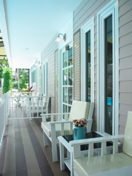 โรงแรม บ้านระเบียงทะเล โรงแรม บ้านระเบียงทะเล