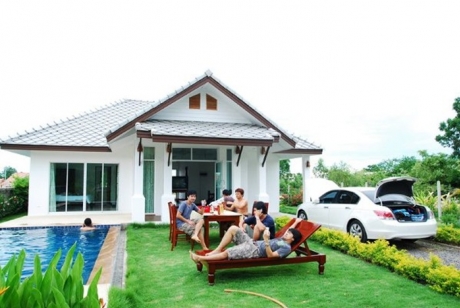 CHA-AM POOL VILLA บ้านพักตากอากาศส่วนตัว