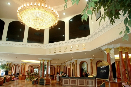 Royal Benja Hotel