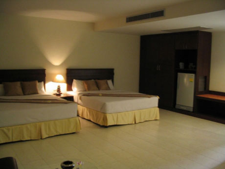 Crown Pattaya Beach Hotel Crown Pattaya Beach Hotel