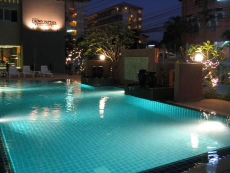 Crown Pattaya Beach Hotel