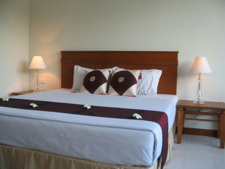 Crown Pattaya Beach Hotel Crown Pattaya Beach Hotel