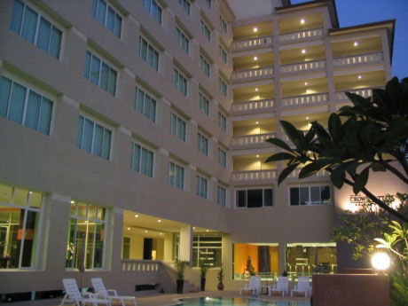 Crown Pattaya Beach Hotel Crown Pattaya Beach Hotel