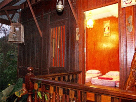 บ้านเรือไทย อัมพวา โฮมสเตย์ บ้านเรือไทย อัมพวา โฮมสเตย์