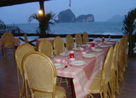 Koh Ngai Resort