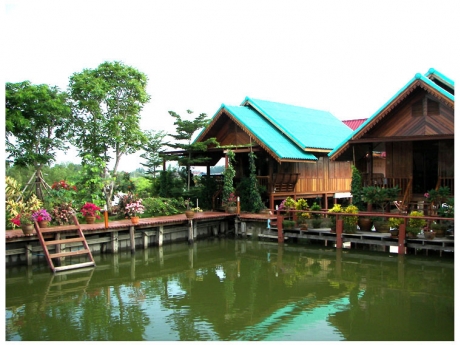 บ้านไม้ชายเลน บ้านไม้ชายเลน