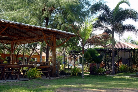 โรงแรม จันทรบุรี โรงแรม จันทรบุรี