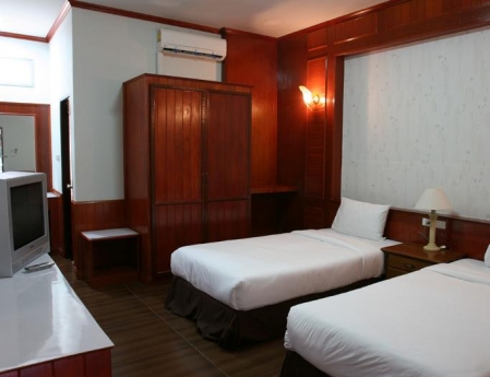โรงแรม รีสอร์ท จันทรบุรี