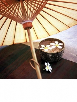 เดอะควอเตอร์ (The Quarter)... เดอะควอเตอร์ (The Quarter)...