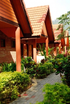 Pakarang Bungalows