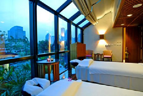 โรงแรม พลาซ่าเอเธนนี โรงแรม พลาซ่าเอเธนนี
