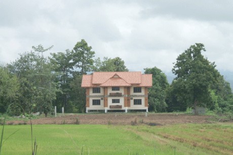 เหนือฝายแคมป์ เหนือฝายแคมป์