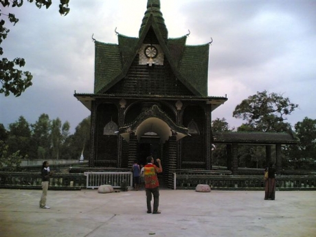 กระชังใหญ่ เกสท์เฮ้าส์ กระชังใหญ่ เกสท์เฮ้าส์