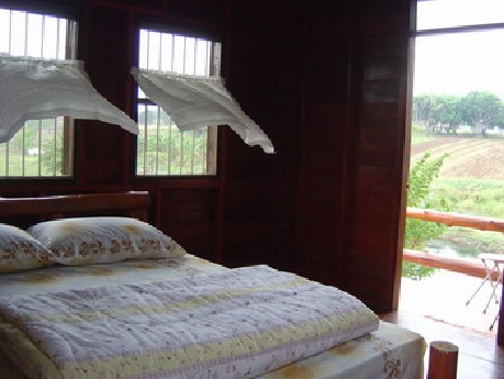 บ้านไม้-ชายน้ำ บ้านไม้-ชายน้ำ