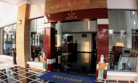 โรงแรม เรือนอินทร์ รีสอร์ท โรงแรม เรือนอินทร์ รีสอร์ท