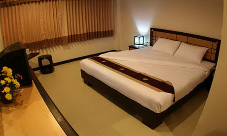 โรงแรม เรือนอินทร์ รีสอร์ท โรงแรม เรือนอินทร์ รีสอร์ท