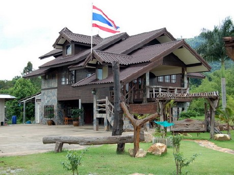 เรืองนวนิกส์วนเกษตร (นิกส์ลองสเตย์)