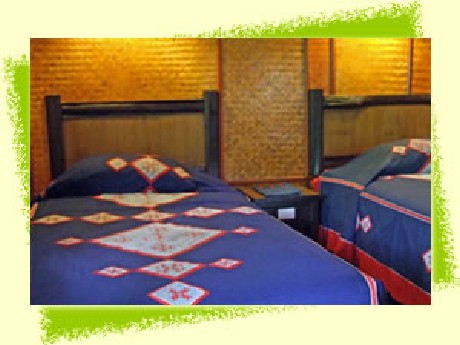 ม้ง ลอดจ์ (Hmong Hilltribe Lodge) ม้ง ลอดจ์ (Hmong Hilltribe Lodge)