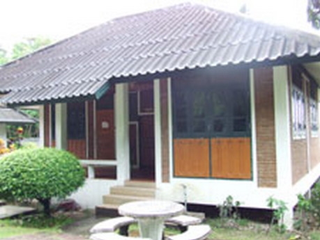 บ้านหินขาว บ้านหินขาว