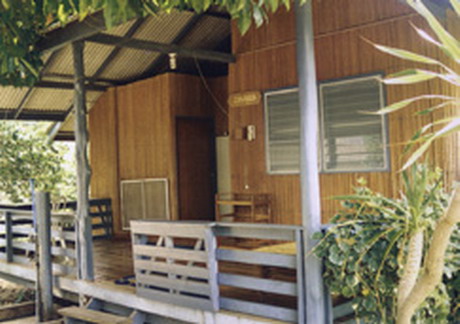 บ้านหินขาว บ้านหินขาว